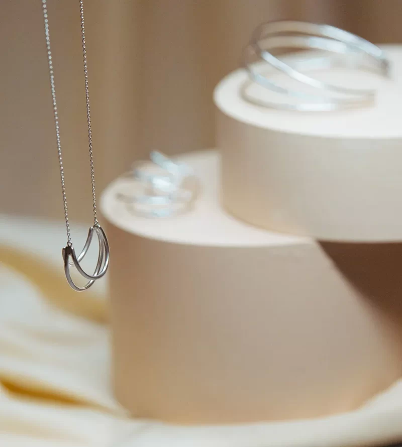 Triplets Necklace