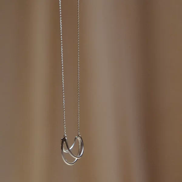 Triplets Necklace
