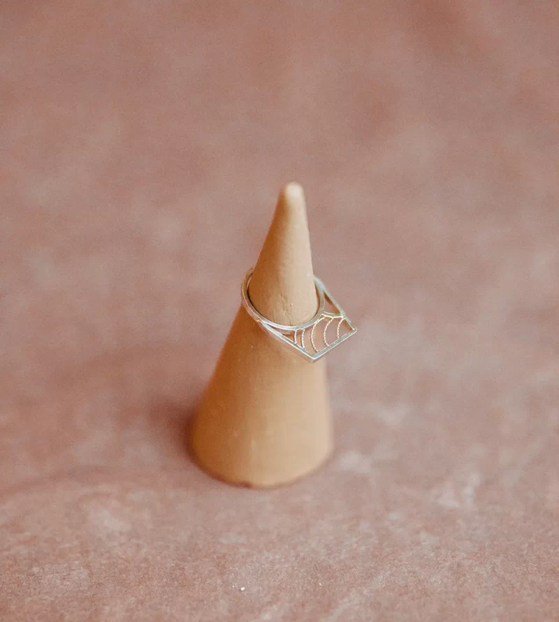 Trapezoid Ring