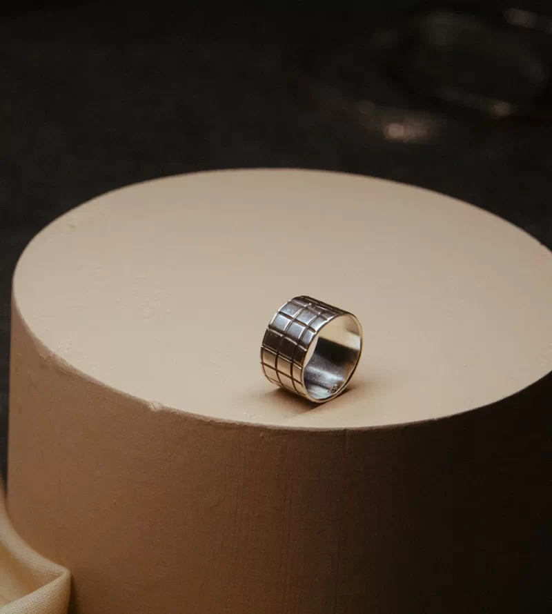 Chevalier Ring